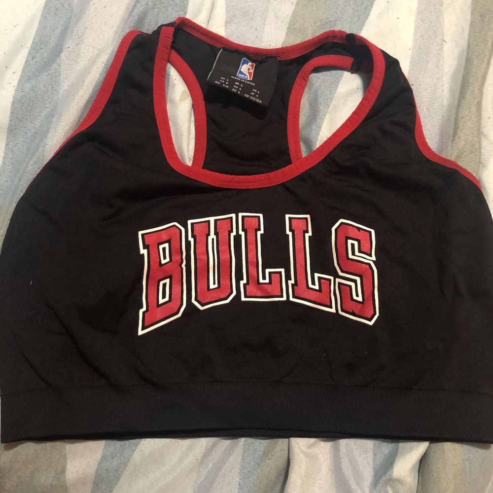 Bulls sports bra